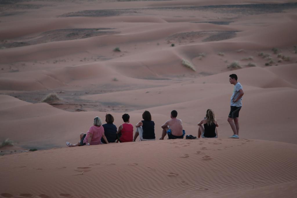 Bivouac Erg Znaigui Ξενοδοχείο Merzouga Εξωτερικό φωτογραφία